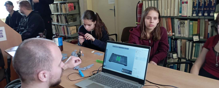 Programuj, kreatívne mysli a pracuj s 3D tlačiarňou